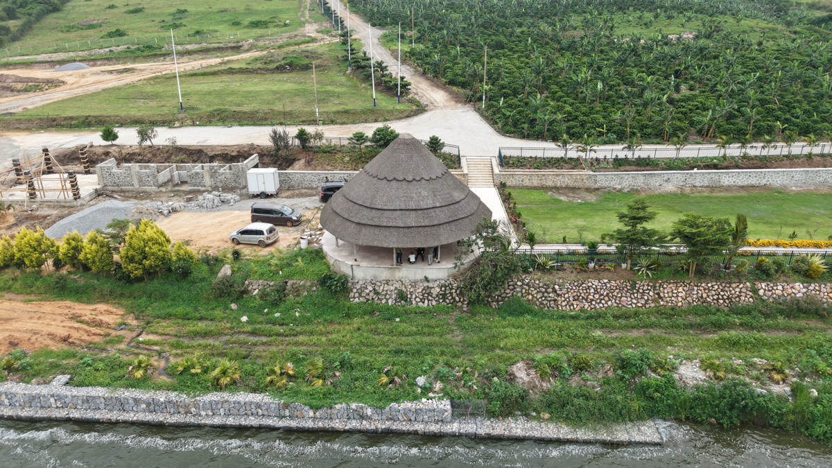 Lake Nyabihoko lakeside resort